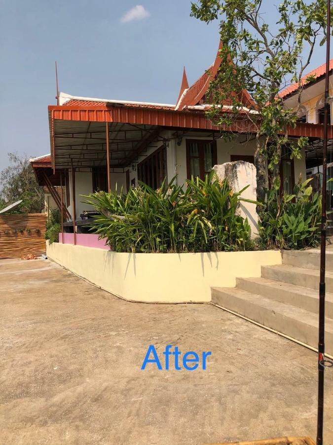 Ruen Thai Ban Rim Nam Кампаенг Пет Екстериор снимка